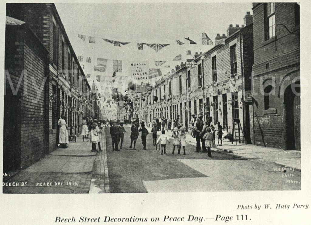Peace Day celebrations on Beech Street (1919)