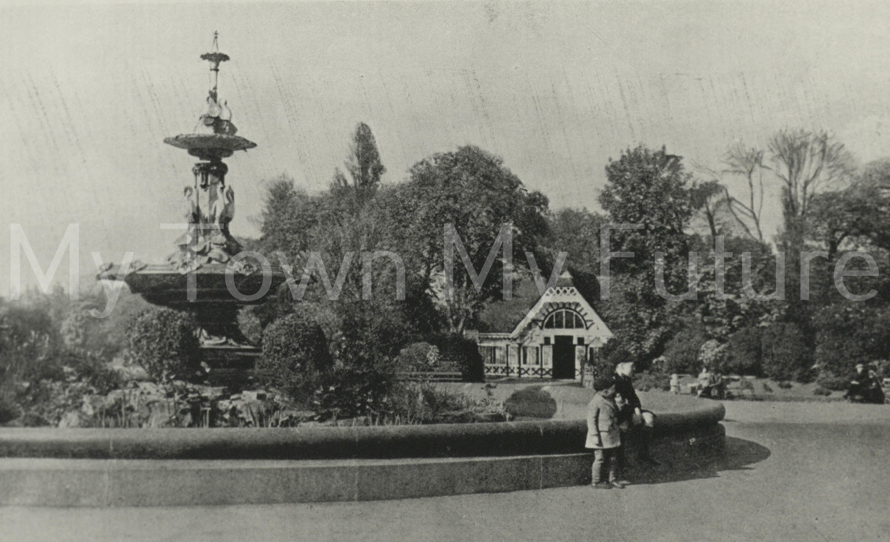 Albert Park - Fountain which was presented by Joseph Pease Esq. Postcard - No date - Mrs Hunter - Dept. of Planning - Cleveland County Council